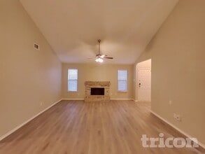 4116 Amy Dr in Mesquite, TX - Building Photo - Building Photo