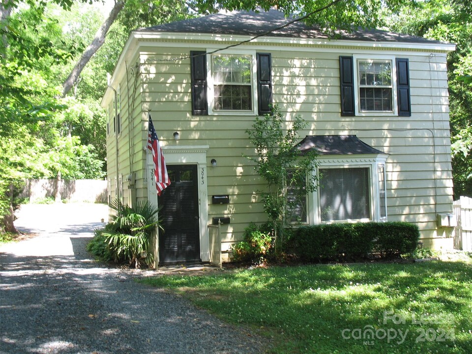 3041 Park Rd in Charlotte, NC - Building Photo