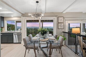 20720 Manzanita Ave in Yorba Linda, CA - Foto de edificio - Building Photo