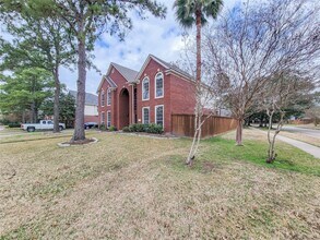 7902 Feather Springs Dr in Houston, TX - Building Photo - Building Photo