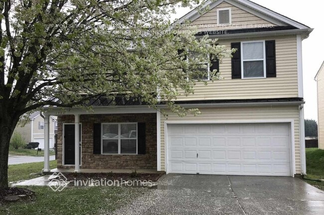 property at 1736 Larne Cir