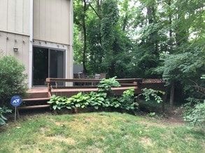 9833 Timbers Dr in Cincinnati, OH - Foto de edificio - Building Photo