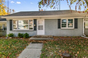 522 W Lawn St in Bradley, IL - Building Photo