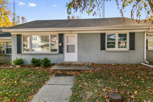 property at 522 W Lawn St