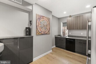 311 Wharton St in Philadelphia, PA - Building Photo - Building Photo