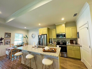 20900 Liberty Ln, Unit 1 in Fairhope, AL - Foto de edificio - Building Photo
