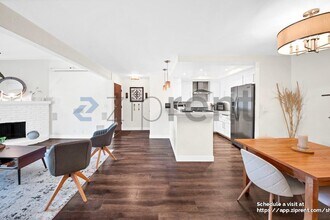 15511 Sherman Way in Los Angeles, CA - Building Photo - Building Photo