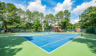 Ashley Park in Richmond, VA - Foto de edificio - Building Photo