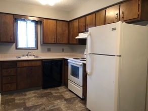 1718 NW Pine Rd in Ankeny, IA - Building Photo - Building Photo