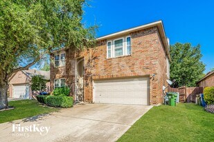 1208 Indian Trail Rd in Roanoke, TX - Building Photo