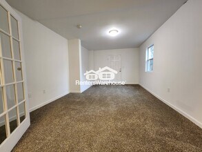 2125 Bixler Cir in Decatur, GA - Building Photo - Building Photo