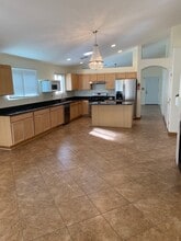 2461 E Stone Stable Dr in Tucson, AZ - Foto de edificio - Building Photo