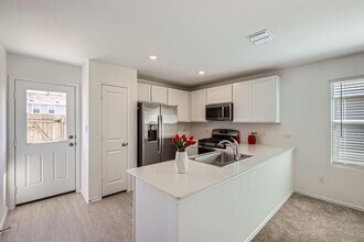 206 Sambre St in Niederwald, TX - Building Photo - Building Photo