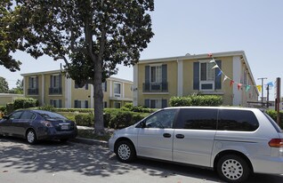309 N Mountain View Pl in Fullerton, CA - Building Photo