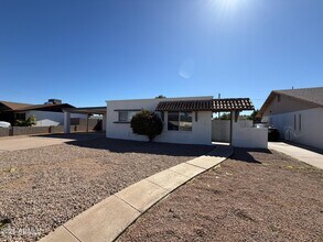 153 E Hoover Ave in Mesa, AZ - Building Photo - Building Photo