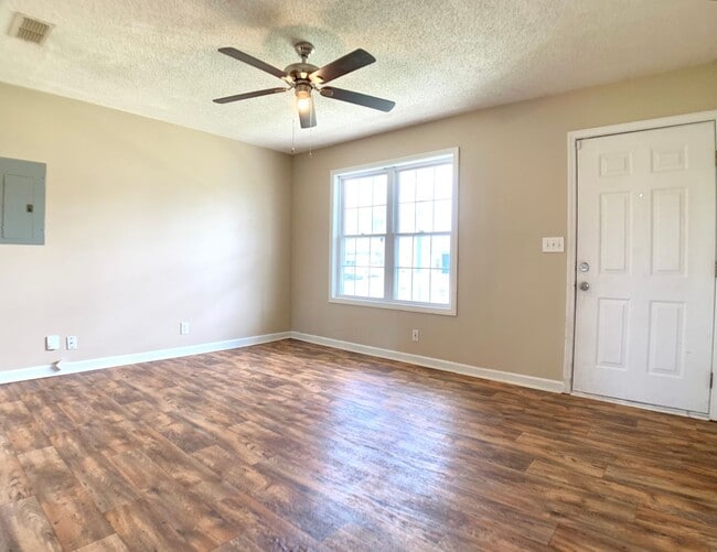 1112 Keith Ave in Oak Grove, KY - Building Photo - Building Photo