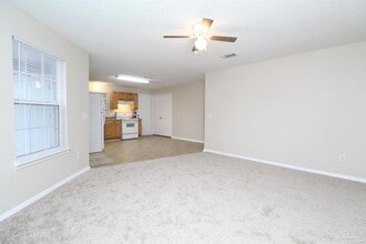 3740 Frontera Cir in Pensacola, FL - Building Photo - Building Photo