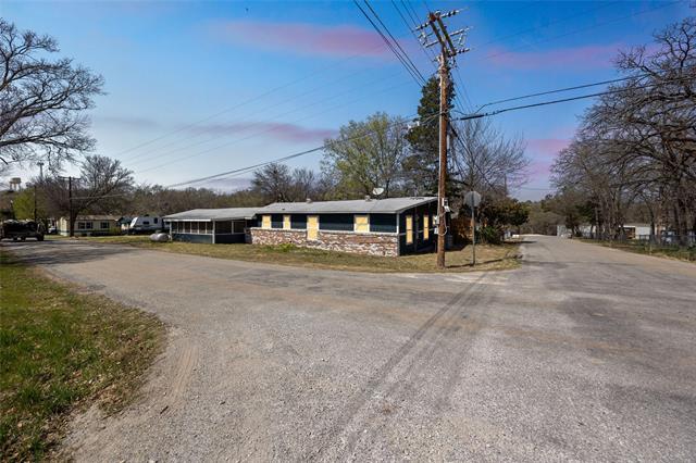 229 Sherman Dr in Pottsboro, TX - Building Photo - Building Photo