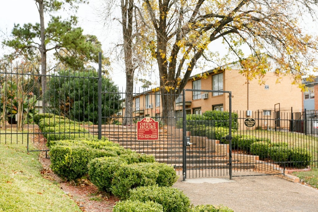 Riviere on MacGregor Apartments Houston, TX Apartments For Rent