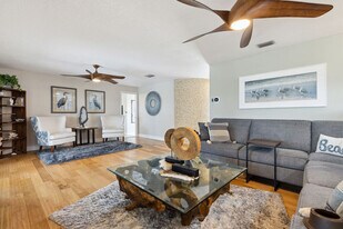 12 Fairway Dr in Cocoa Beach, FL - Building Photo