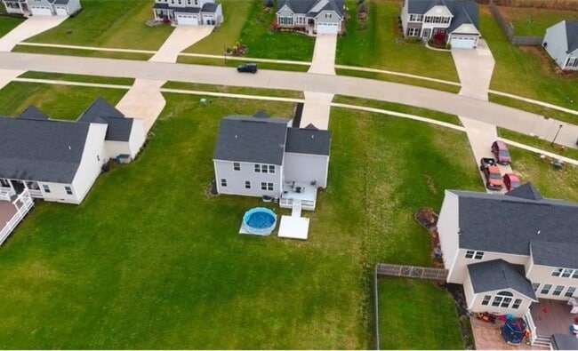 5454 Schueller Blvd in Sheffield Lake, OH - Building Photo - Building Photo