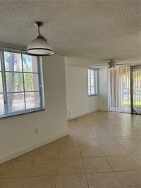 4808 N State Rd 7 in Coconut Creek, FL - Foto de edificio - Building Photo