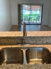 70 Woodlake Pl in Oldsmar, FL - Building Photo - Building Photo