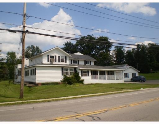 162 S Main St in Holland, NY - Building Photo