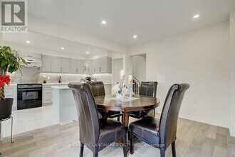 49 Grenbeck Dr in Toronto, ON - Building Photo - Building Photo