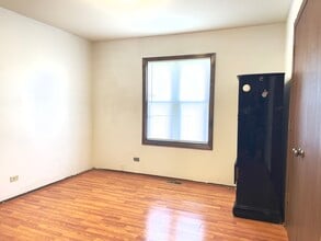 817 74th St in Downers Grove, IL - Building Photo - Building Photo