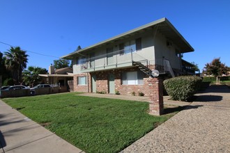 Barrett Place Apartments in Yuba City, CA - Building Photo - Other