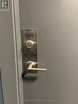 3270 Sheppard Ave E in Toronto, ON - Building Photo