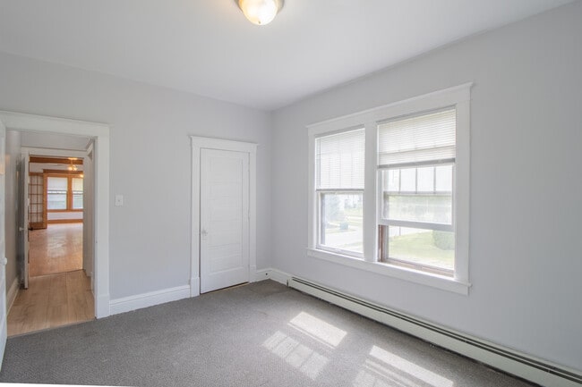 43 W North St in Galesburg, IL - Building Photo - Building Photo