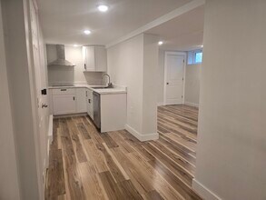 81 Bailey Rd, Unit 81R 2 in Somerville, MA - Building Photo - Building Photo