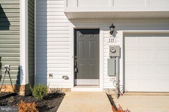 115 Tuxford Rd in Falling Waters, WV - Building Photo - Building Photo