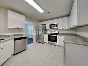 706 Walnut Crossing Dr in Whitsett, NC - Building Photo - Building Photo