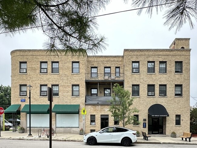 property at 733 Judson Ave