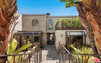 31604 Broad Beach Rd in Malibu, CA - Building Photo - Building Photo
