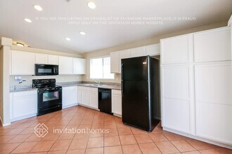 2291 E Derringer Way, Unit 1-310 in Chandler, AZ - Building Photo - Building Photo