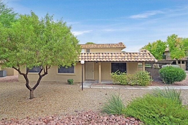 1818 Plum Ct