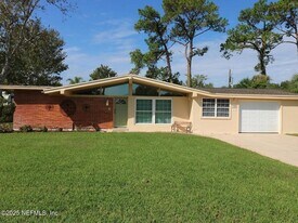 130 Southwind Cir in St. Augustine, FL - Building Photo