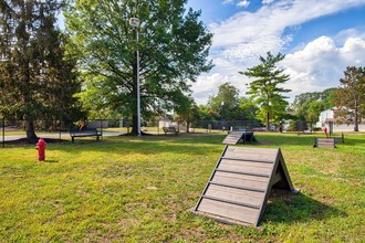 Scandia Apartments in Indianapolis, IN - Foto de edificio - Building Photo