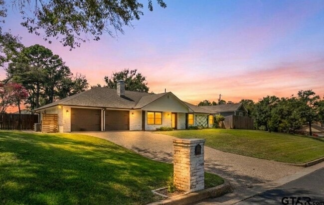 10801 Harvest Wood Dr in Tyler, TX - Building Photo - Building Photo