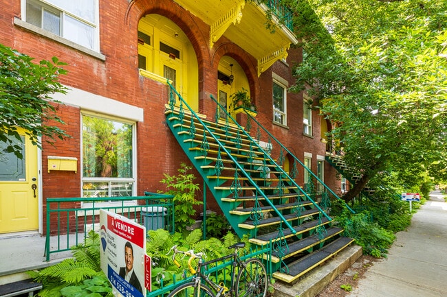 4298-4318 Garnier in Montréal, QC - Building Photo - Building Photo