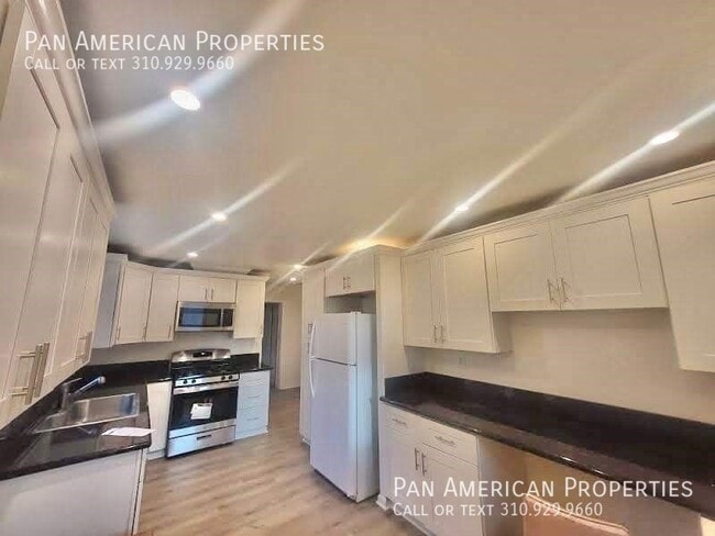 property at 1837 Mayflower Ave