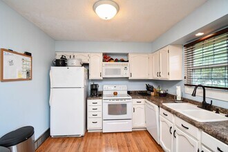 201 Maureen Dr in Brandon, SD - Building Photo - Building Photo