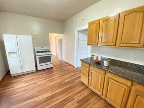 1144 55th St-Unit -1144 55th St in Oakland, CA - Building Photo - Building Photo