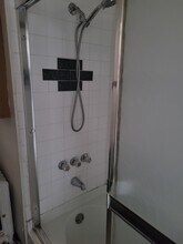 5216 5th Ave, Unit 4 in Pittsburgh, PA - Building Photo - Building Photo