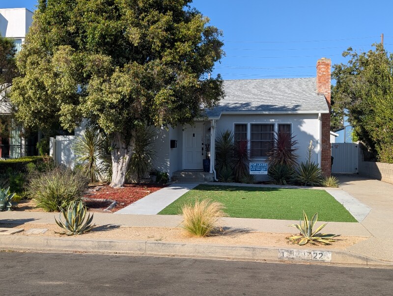1722 Amherst Ave in Los Angeles, CA - Building Photo