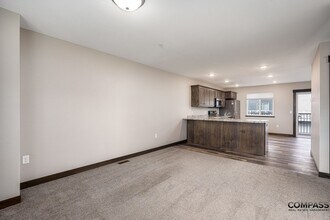 3005 Eldorado Blvd in Eau Claire, WI - Building Photo - Building Photo